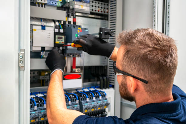 Best Local Electrician Companies  in Gladstone, MO